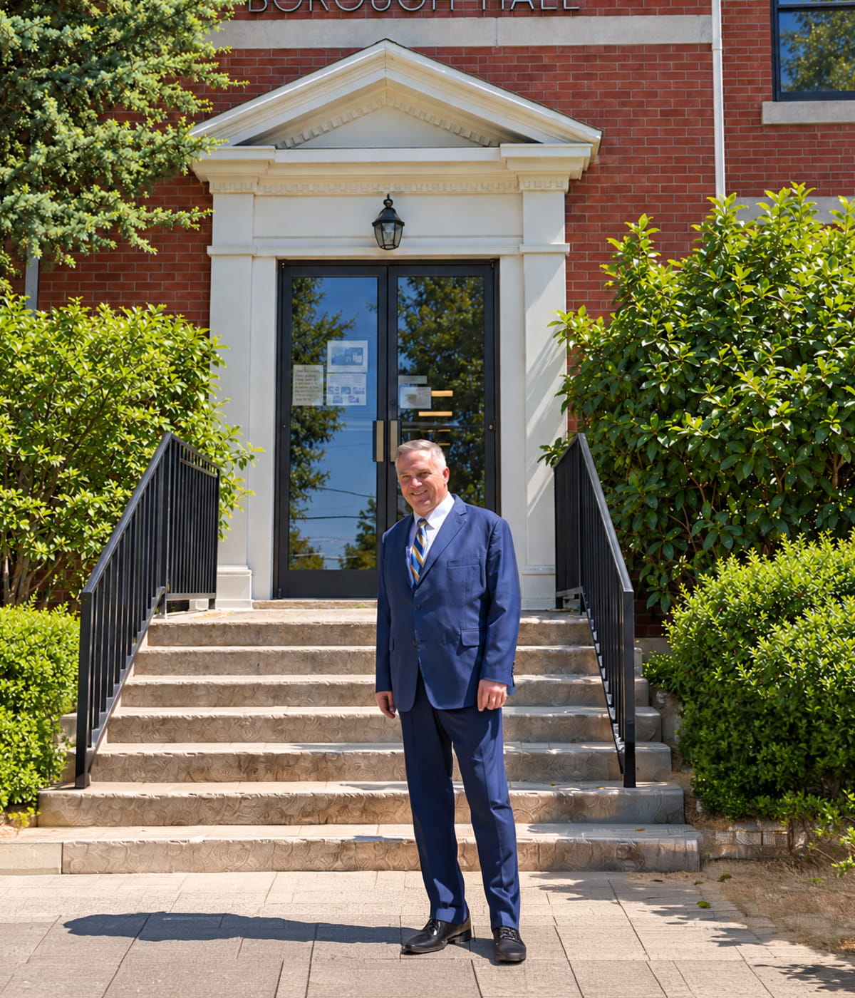 North Brunswick NJ criminal defense lawyer Stephen Jones outside a New Jersey courthouse