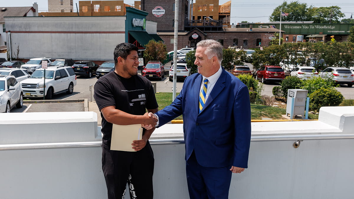 Woodbridge NJ DUI, DWI and traffic ticket lawyer Stephen Jones meeting with a client